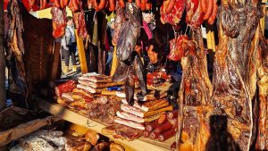 Slaninijada - Cifre impresionante și mii de români, weekendul acesta, la Festivalul Slăninii din Serbia
