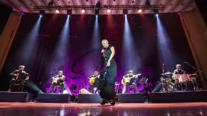 Mariza și muzicienii săi, pe scena Sălii Palatului