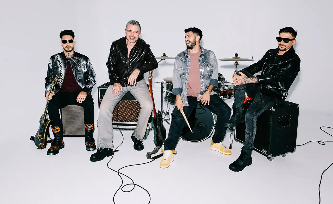 Vunk, poză de studio