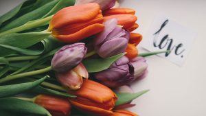 Ornamente florale de Valentine’s Day - lalele