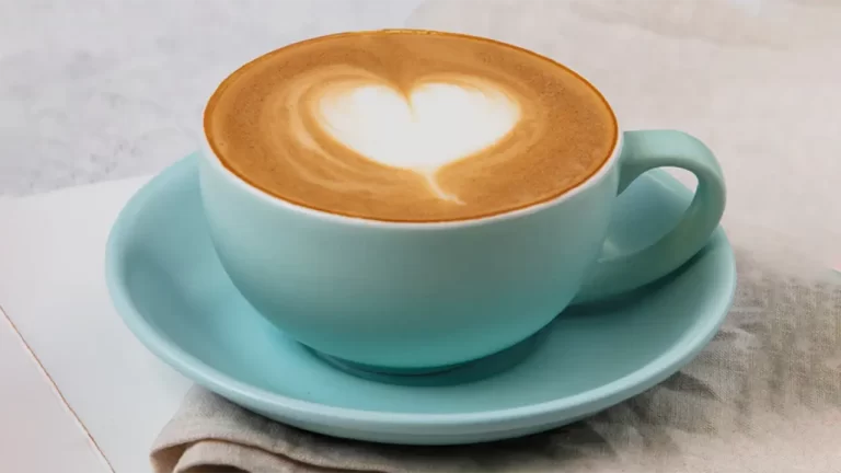 Top 6 cafenele unde sa incerci flat white Romania