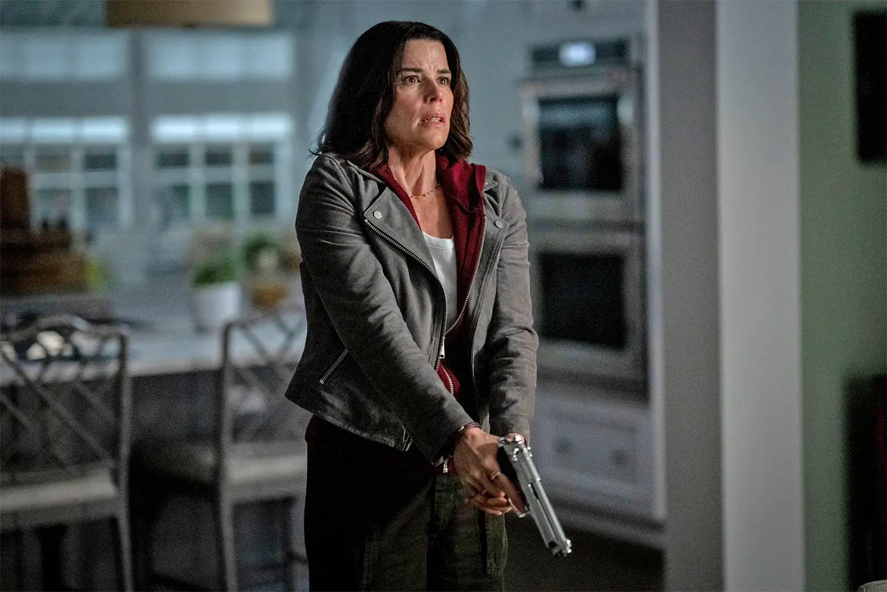 Neve Campbell in Scream 7 – Ghostface revine (premieră 27 februarie 2026) Scream 7 – Ghostface revine (premieră 27 februarie 2026)