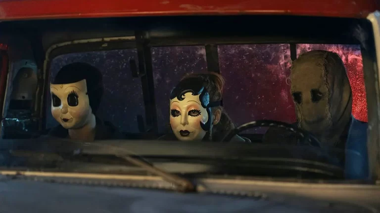 The Strangers: Chapter 3