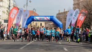 Asociația studențească AMiCUS Timisoara organizează în data de 22 martie 2026 crosul caritabil „Alerg pentru mama”, aflat la cea de-a cincea ediție consecutivă la nivel național.