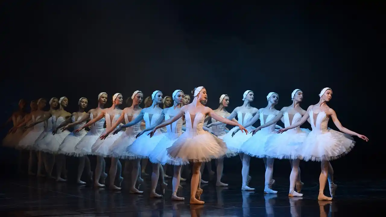 Nunta lui Figaro, Samson și Dalila, Callas &ndash; Oana Pellea, Lacul Lebedelor și D&rsquo;ale Carnavalului, o săptăm&acirc;nă &icirc;ntre clasic, mit și teatralitate la Opera Națională București