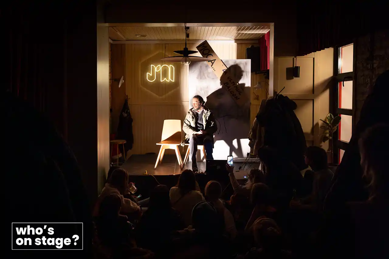 Un nou tip de experiență culturală: &bdquo;Who&rsquo;s On Stage?&rdquo;