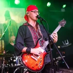 Ionutz aduce rock-ul țărănesc pe scena din The Pub Universității și lansează single-ul „Paserea măiastră”