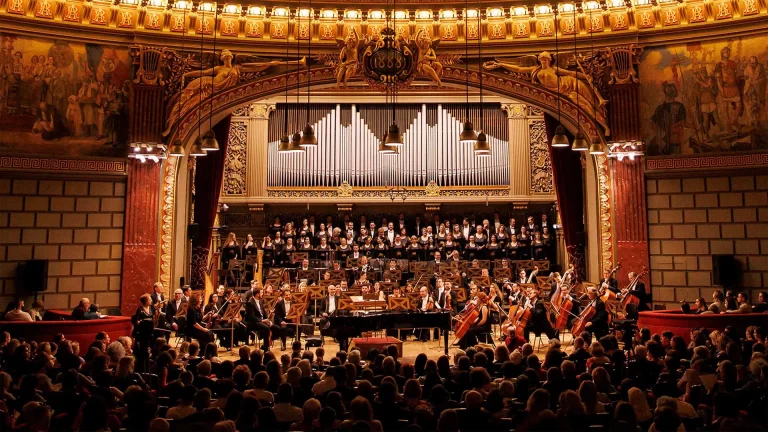 Concert vocal-simfonic cu Paul Mccreesh @ Ateneul Român