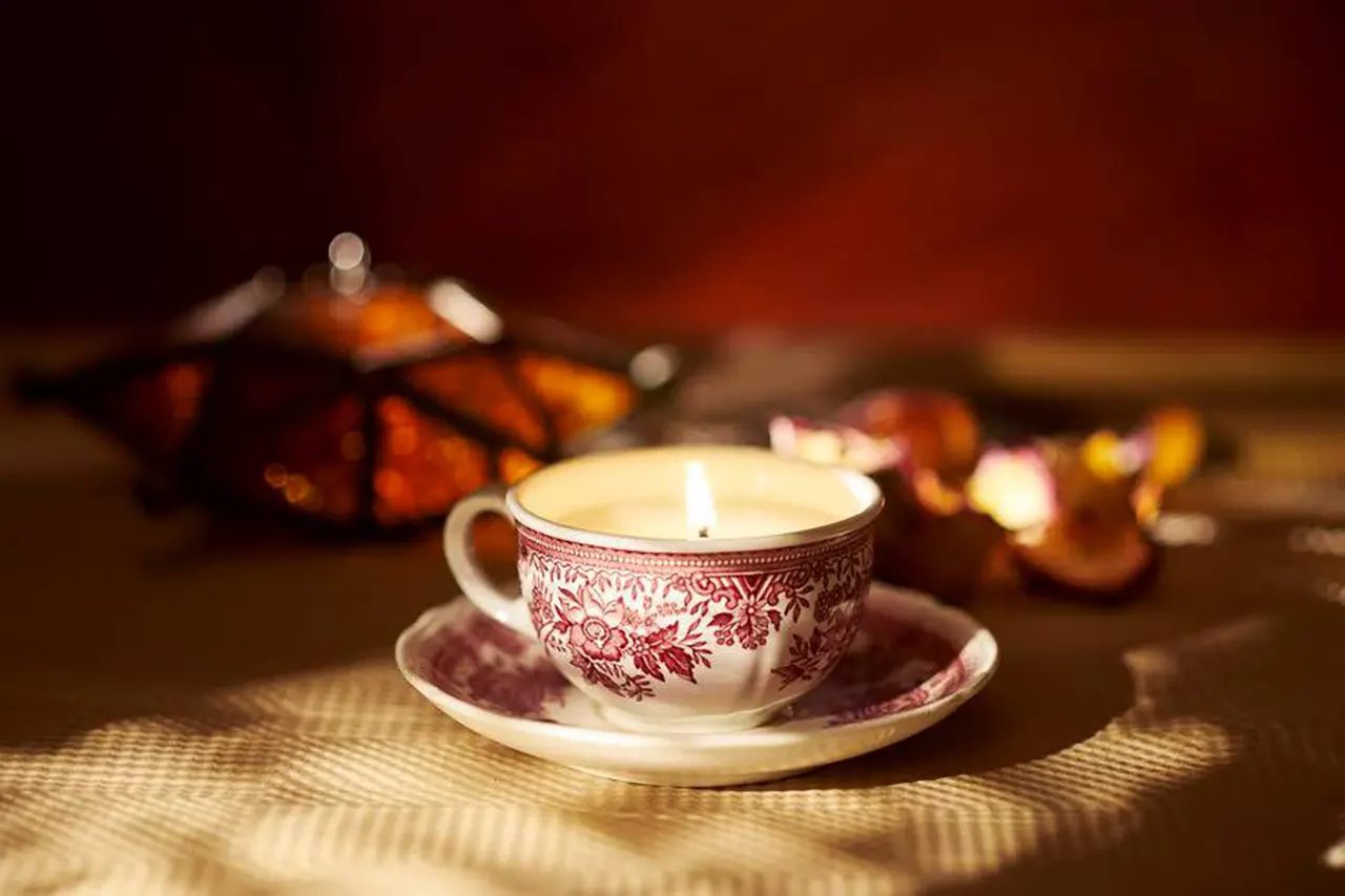 Imagini de la inceputurile Cup an Candle