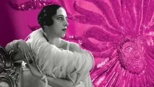 ELSA SCHIAPARELLI shocking pink