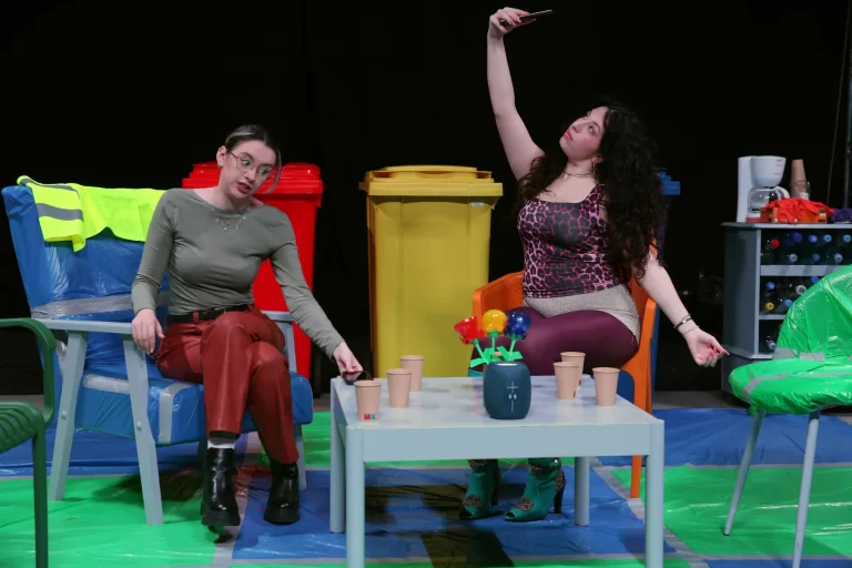 Epoca post-adevărului