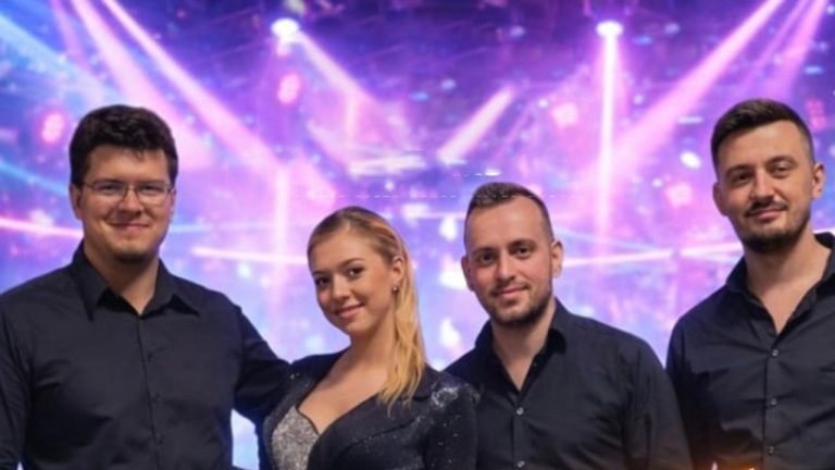 Giulia Pop & Formația