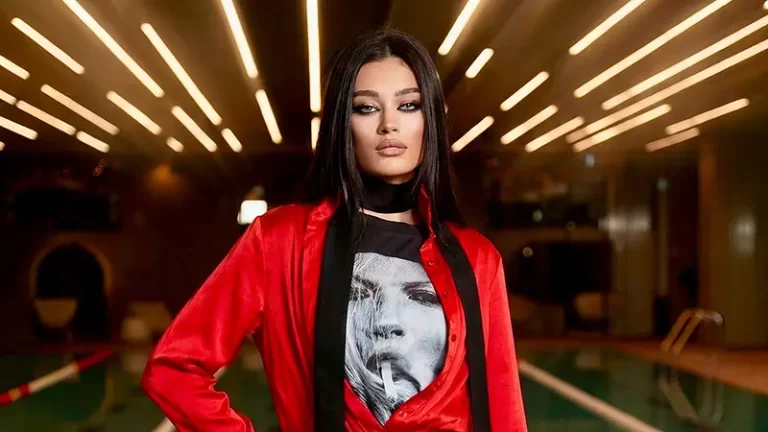 Neo-Grunge-marele-comeback-în-fashion-2026