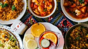 cat de aventuros esti in farfurie african cuisine sena