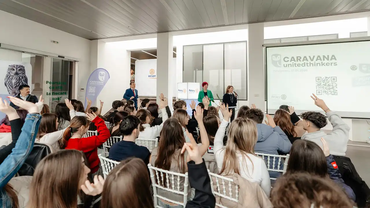 Caravana națională Rotary United Thinkers ajunge la Cluj-Napoca: un eveniment-experiență în care tinerii învață să își susțină ideile și să recunoască manipularea