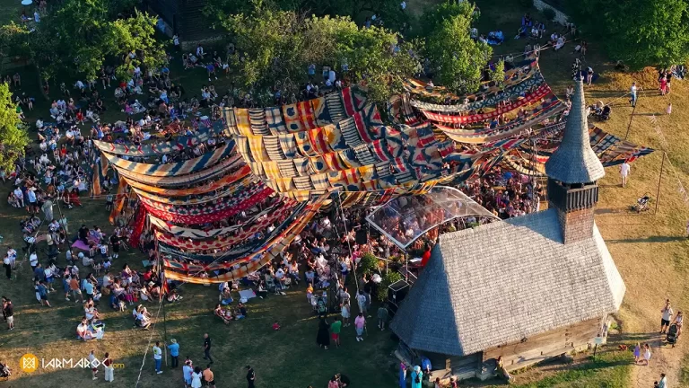 Festivalul IARMAROC la Sat anunță programul complet— muzicieni, creatori și cei 10 finaliști ai Concursului de Ceramică "Cucuteni"