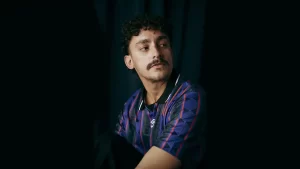 Indie hip-hop, spoken word și poezie urbană cu Antony Szmierek (UK) – live în premieră la București!
