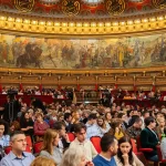 Labirinturi în noapte – o călătorie între lumi pe scena Ateneului Român, în cadrul Hoinar.Unbroken