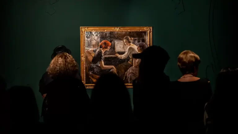 Începând cu 16 aprilie, opt noi lucrări de artă de referință pot fi văzute în expoziția „Vermont și farmecul Belle Époque” la Art Safari New Museum