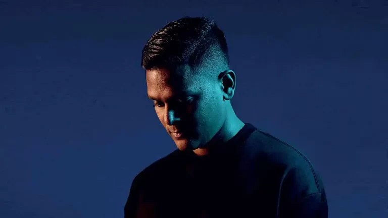 Party srilankez cu muzică progressive house în Obor