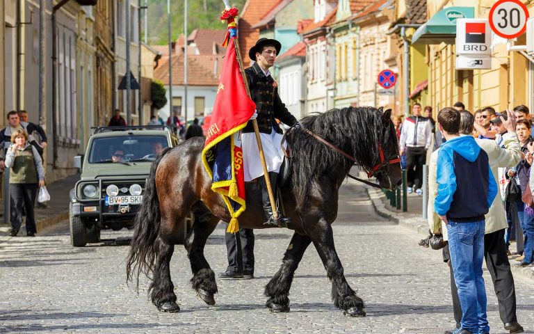 Aprilie în Brașov