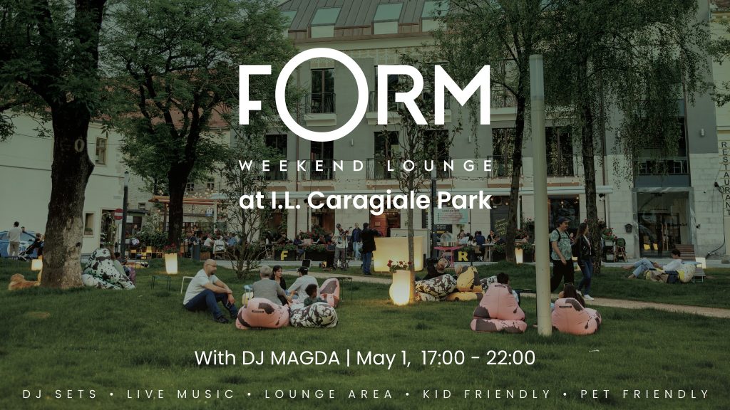 Form Weekend Lounge