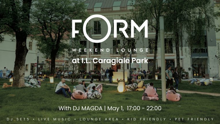 Form Weekend Lounge