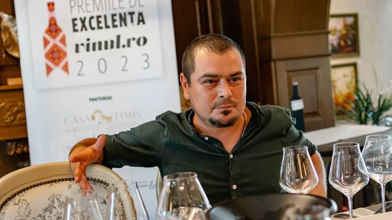 portret cosmin dragomir - cu ochii pe ei cosmin dragpomir gastro art