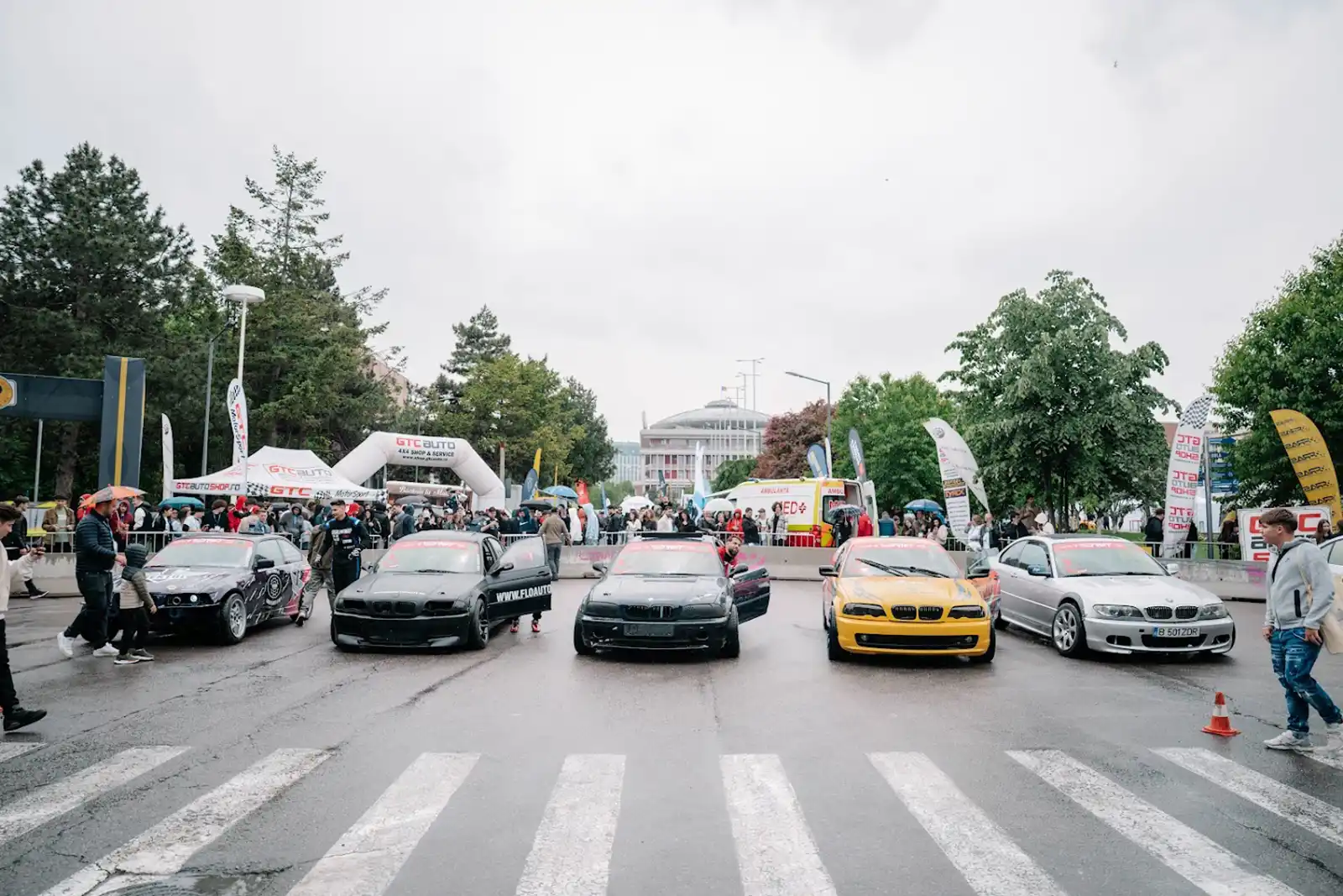 AutoFEST 2026: de la pasiune la responsabilitate. Cum arată mobilitatea într-un oraș care trebuie să țină pasul?