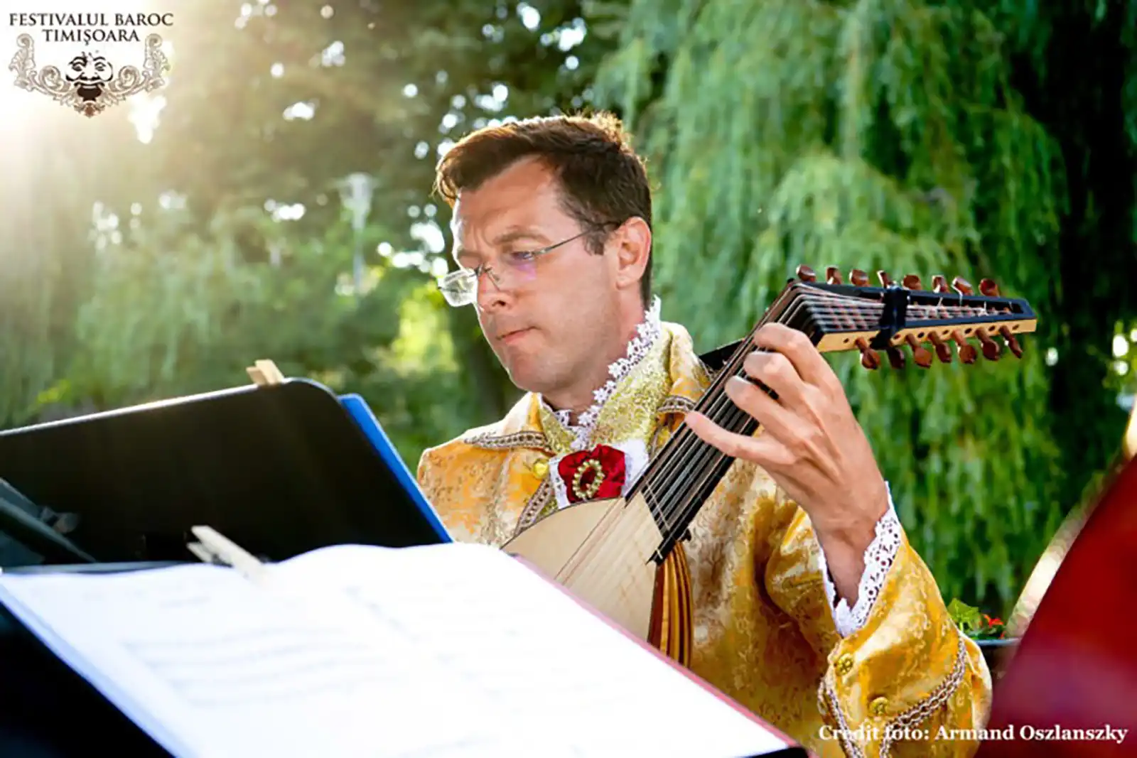 Muzica lui John Dowland va răsuna la Timișoara. Recital de lăută renascentistă susținut de Caius Hera