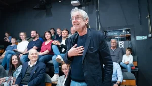 Hoinar.Unbroken -  De la dialoguri despre reziliență la „Șoapte” muzicale și lecții de pian sub cerul liber