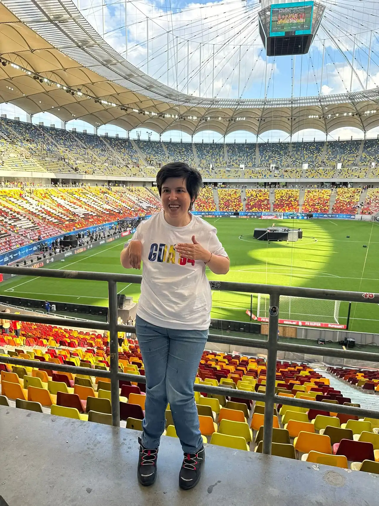 Poză cu Ramona Lengyel pe stadion