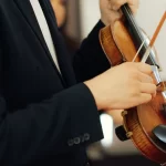 „Un Stradivarius în școli” – Ediția specială pentru copii deficienți de vedere și din orașe cu acces limitat la cultură ajunge la Făgăraș