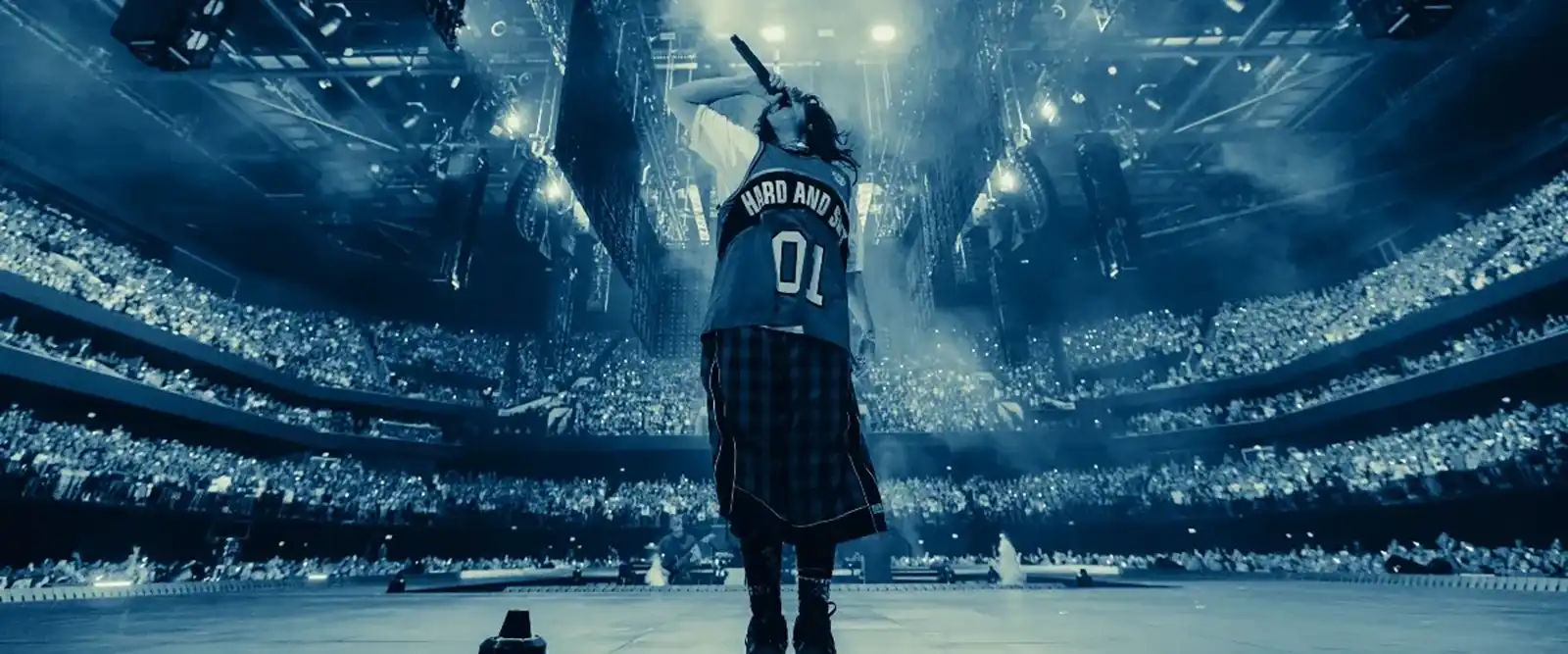 Billie Eilish și James Cameron aduc &icirc;n cinematografele din Rom&acirc;nia un film-concert cum nu s-a mai văzut