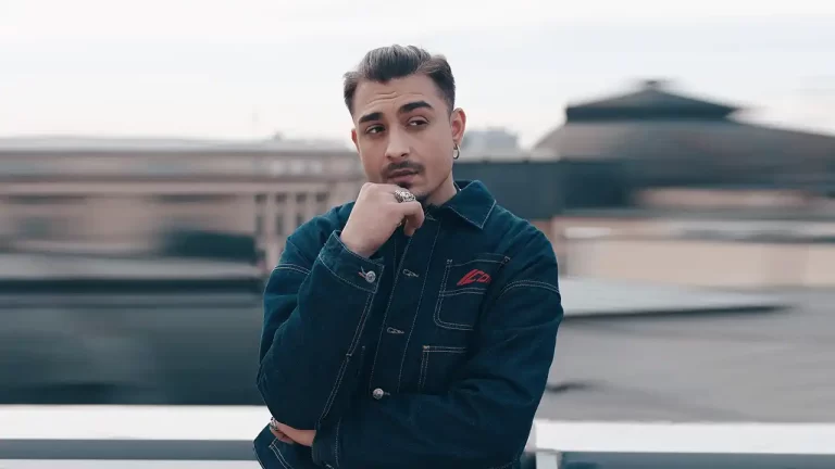 De vorbă cu Vlad Musta despre noua sa piesă „Semne"