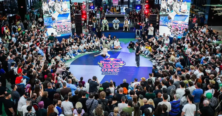 Breaking la cel mai înalt nivel: Cine va reprezenta România la Finala Mondială Red Bull BC One 