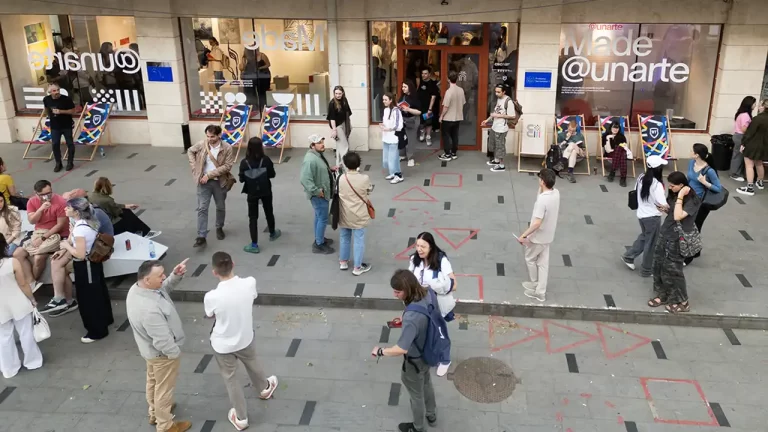 Bucharest Design Festival anunță programul BDF Communities. Activități, expoziții în exclusivitate şi evenimente comunitare în perioada 27 mai - 21 iunie, în 3 zone centrale: Amzei, Grivița și Brezoianu