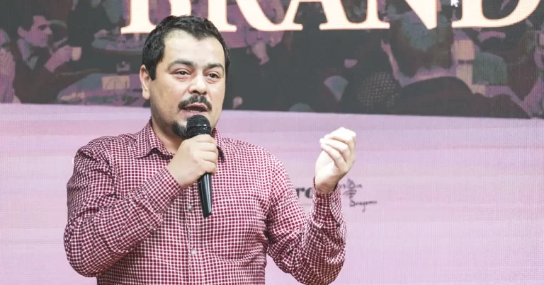 La noi și BĂTAIA se MĂNÂNCĂ – manifest gastronomic împotriva violenței, proiectul social prin care mâncarea se transformă în fapte bune