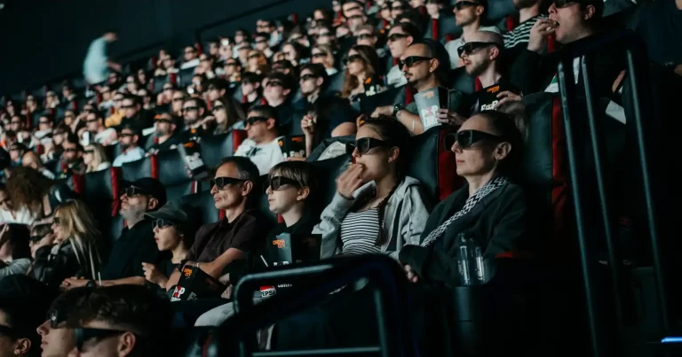 „Star Wars: The Mandalorian and Grogu” a reunit generații întregi de fani la avanpremiera din România