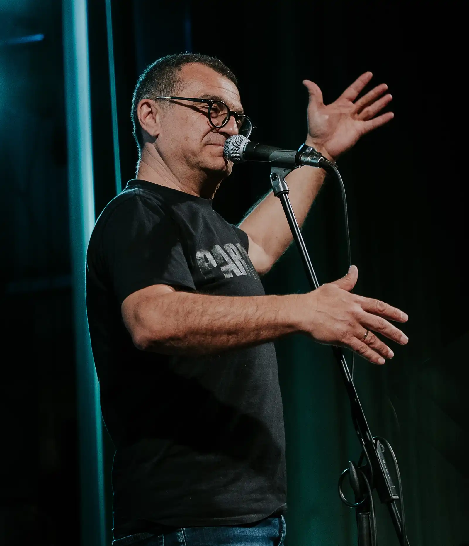 Mihai Mărgineanu aduce la Cluj-Napoca spectacolul „Omul, Povestea, Muzica" într-o întâlnire fără măști despre viață și cântec