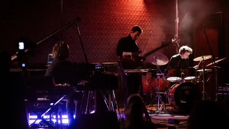 Poza principala MINDTHEGAP trio vine la Edison House of Music
