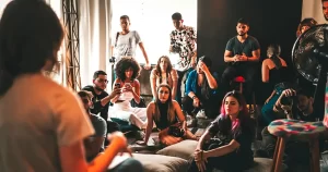 Locuri gratuite pentru studenți la școlile de vară organizate de Fundaţia Calea Victoriei și susținute de Garanti BBVA
