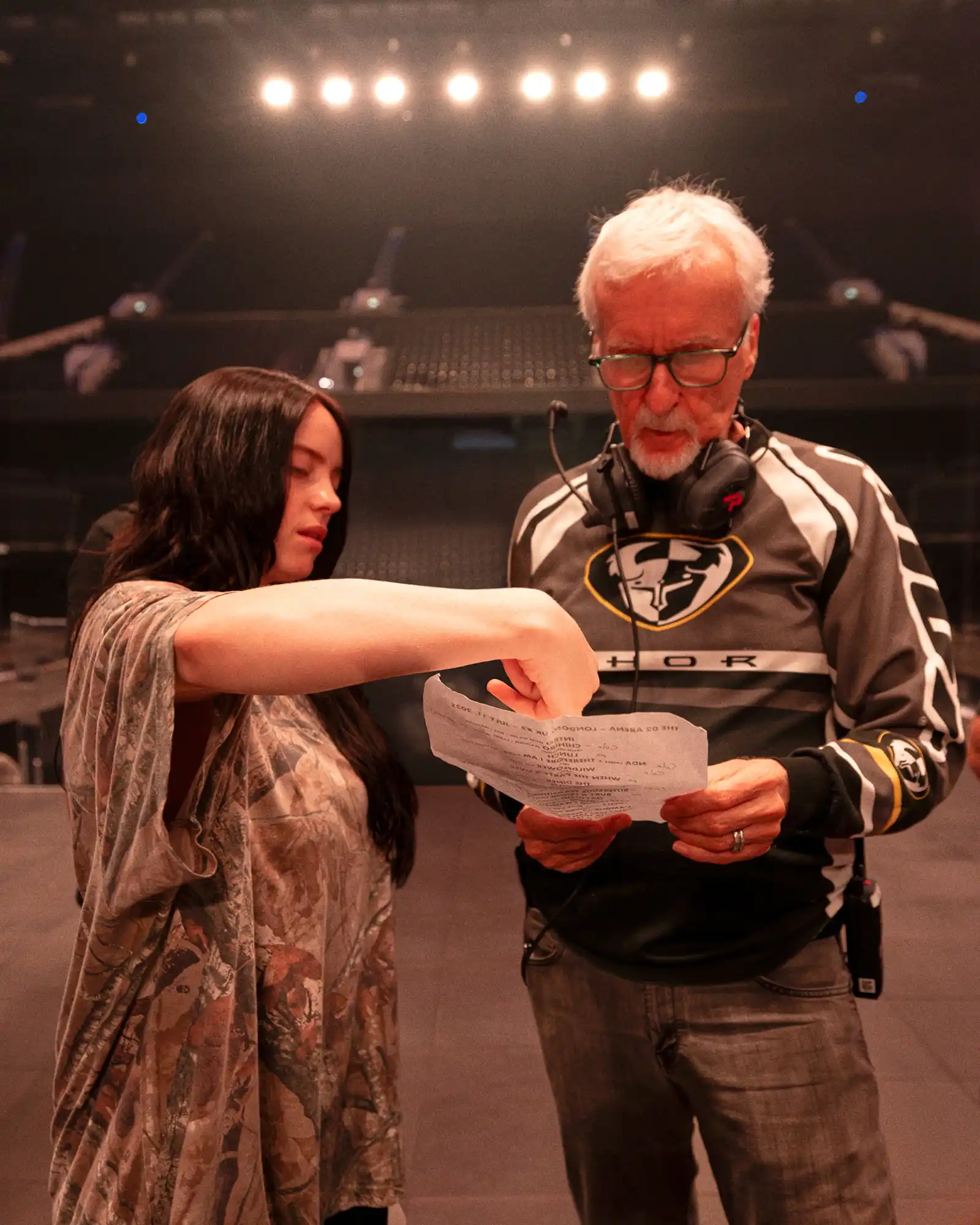 Billie Eilish și James Cameron aduc &icirc;n cinematografele din Rom&acirc;nia un film-concert cum nu s-a mai văzut