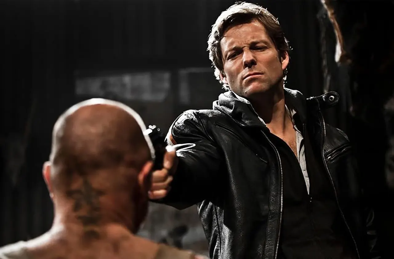 Jamie Bamber in John Doe: Vigilante 2014