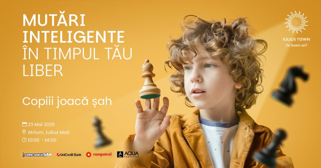 Copiii joacă șah