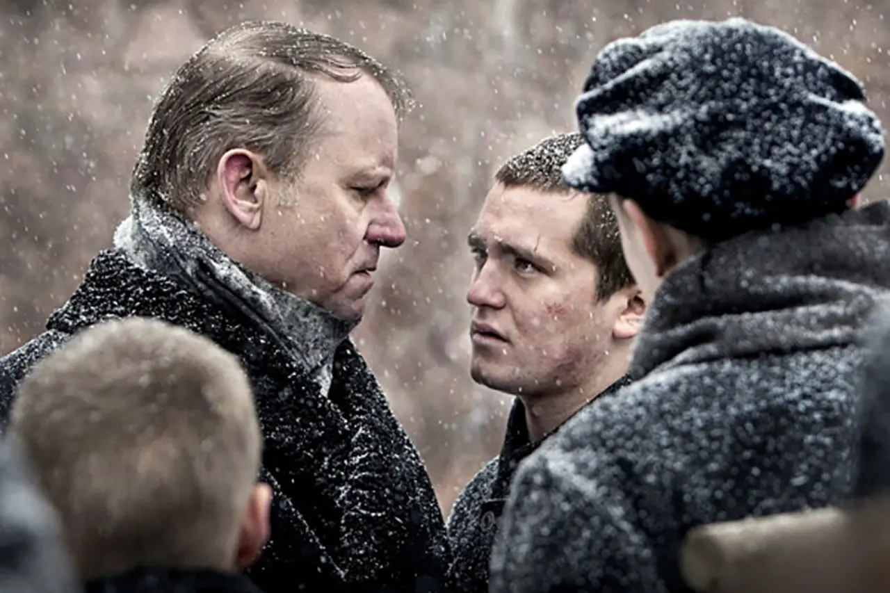 Stellan Skarsgård și Kristoffer Joner în KING OF DEVIL’S ISLAND