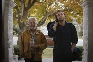 Leo Woodall și Dustin Hoffman dau tonul unuia dintre cele mai surprinzătoare filme ale verii: Tuner, din 19 iunie în cinematografe
