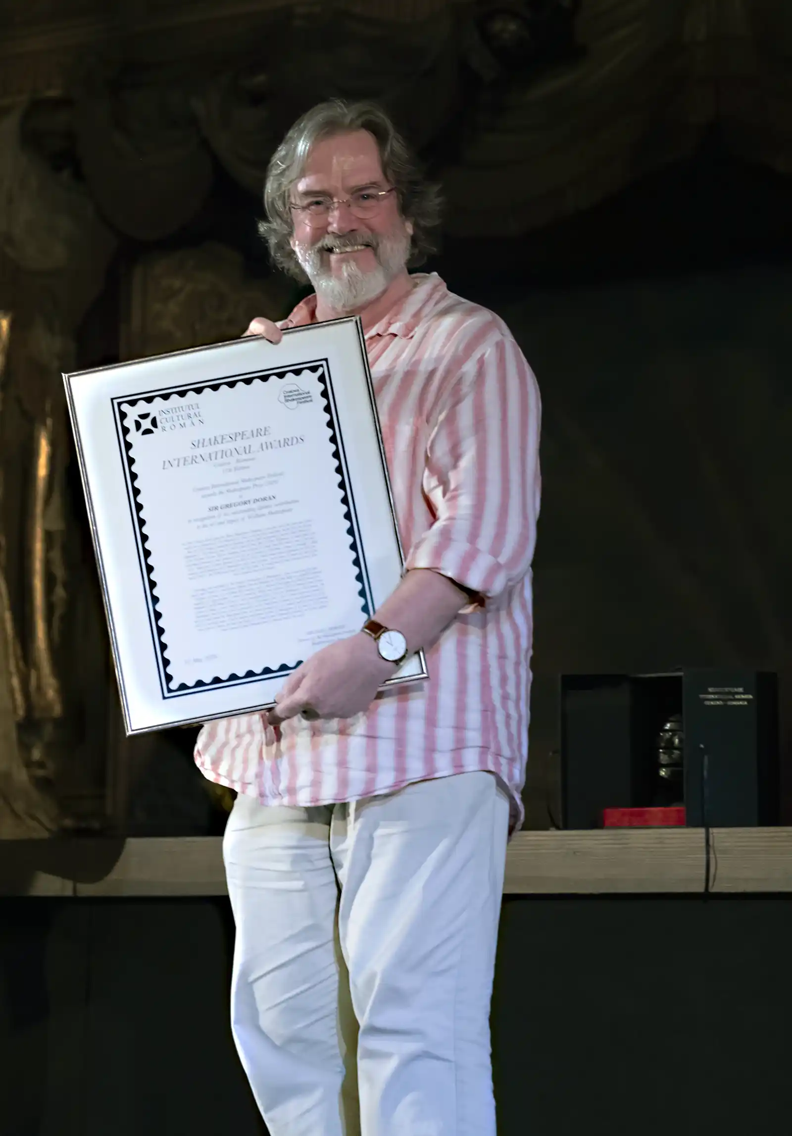 Regizorul Gregory Doran premiat 