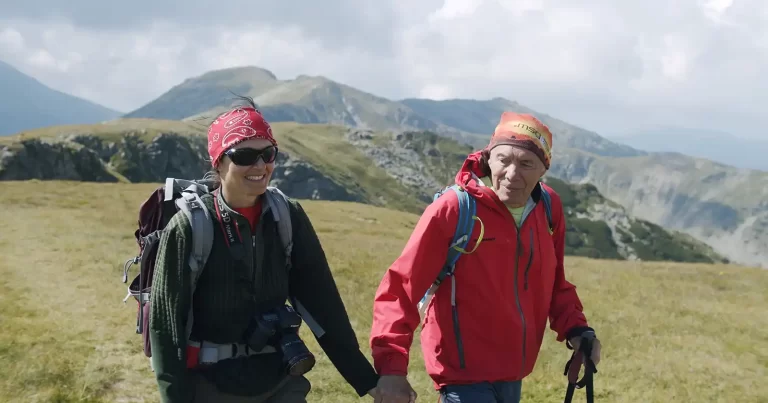 Povestea lui Dinu și Marlene Mititeanu din documentarul „Hoinari prin Munți”