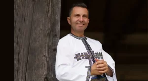 Concert folcloric aniversar: Robert Târnăveanu – 45 de ani